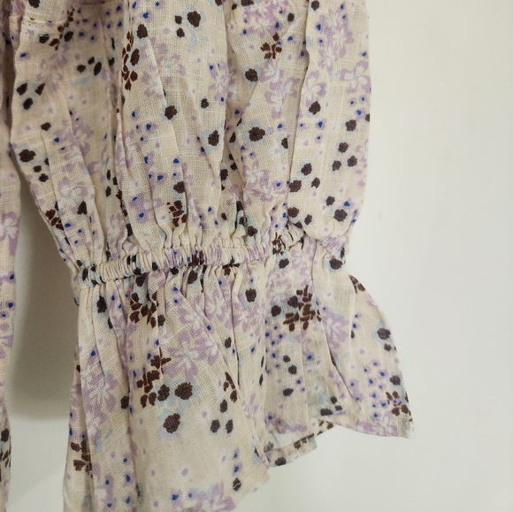 SALE ❗️ TODAY $10 FREE PEOPLE Floral Top - Picture 3 of 9